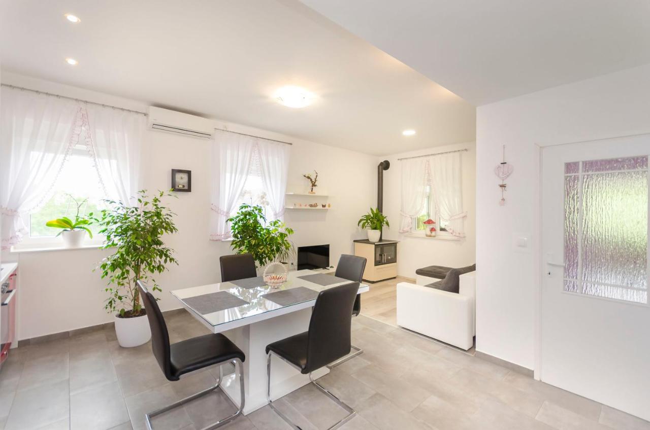 Apartment Luka Rupe Экстерьер фото