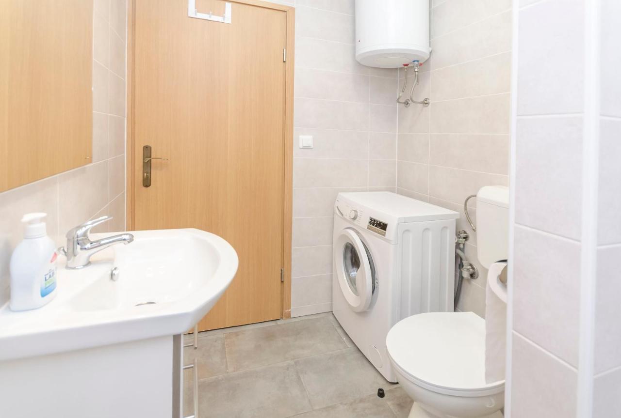 Apartment Luka Rupe Экстерьер фото